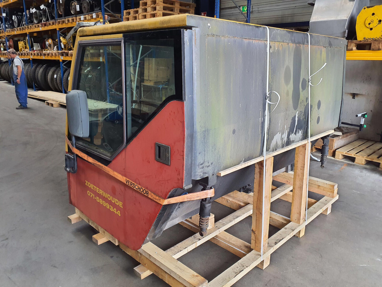 Liebherr LTM 1060-2 drivers cabin - Cabina para Grúa: foto 4 Liebherr LTM 1060-2 drivers cabin - Cabina para Grúa: foto 4