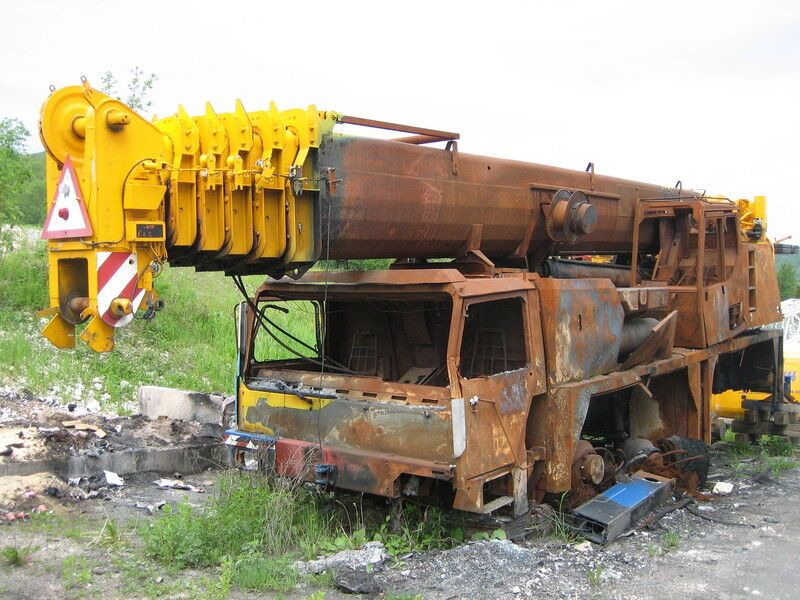 Liebherr LTM 1090/2 for parts - Grúa todo terreno: foto 1 Liebherr LTM 1090/2 for parts - Grúa todo terreno: foto 1