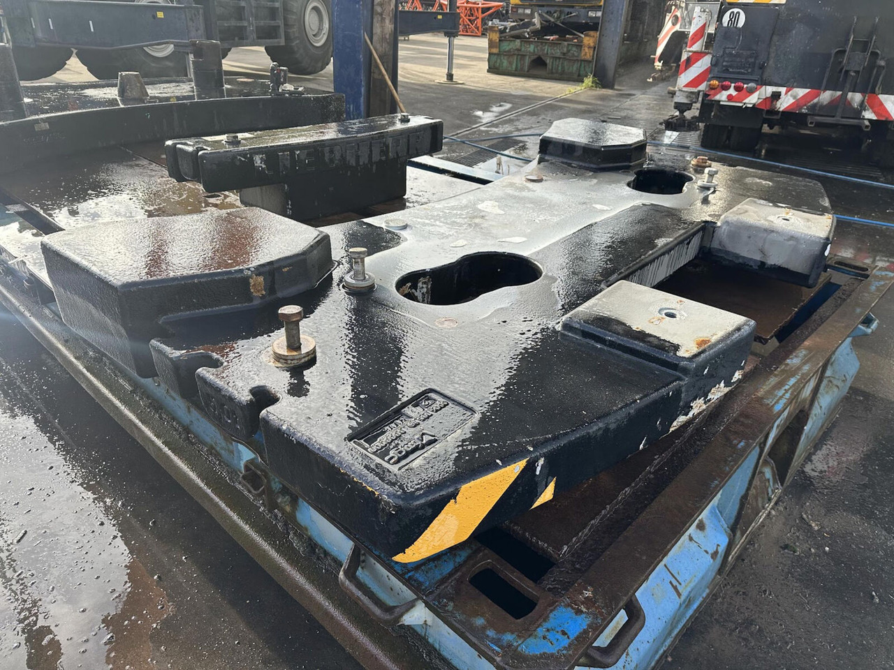 Liebherr LTM 1100-5.2 Counterweight 5 ton - Contrapeso para Autogrúa: foto 3 Liebherr LTM 1100-5.2 Counterweight 5 ton - Contrapeso para Autogrúa: foto 3