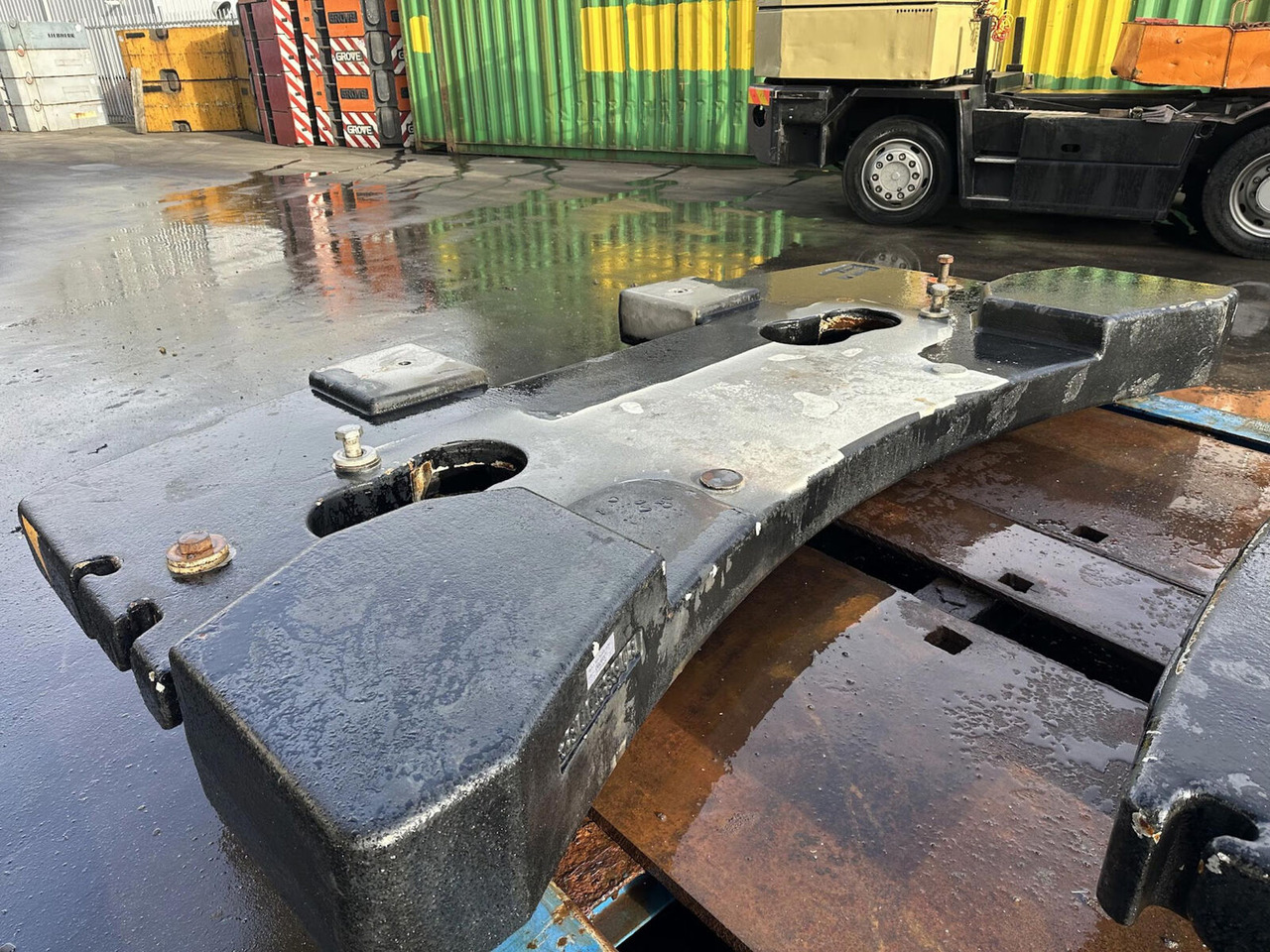 Liebherr LTM 1100-5.2 Counterweight 5 ton - Contrapeso para Autogrúa: foto 1 Liebherr LTM 1100-5.2 Counterweight 5 ton - Contrapeso para Autogrúa: foto 1