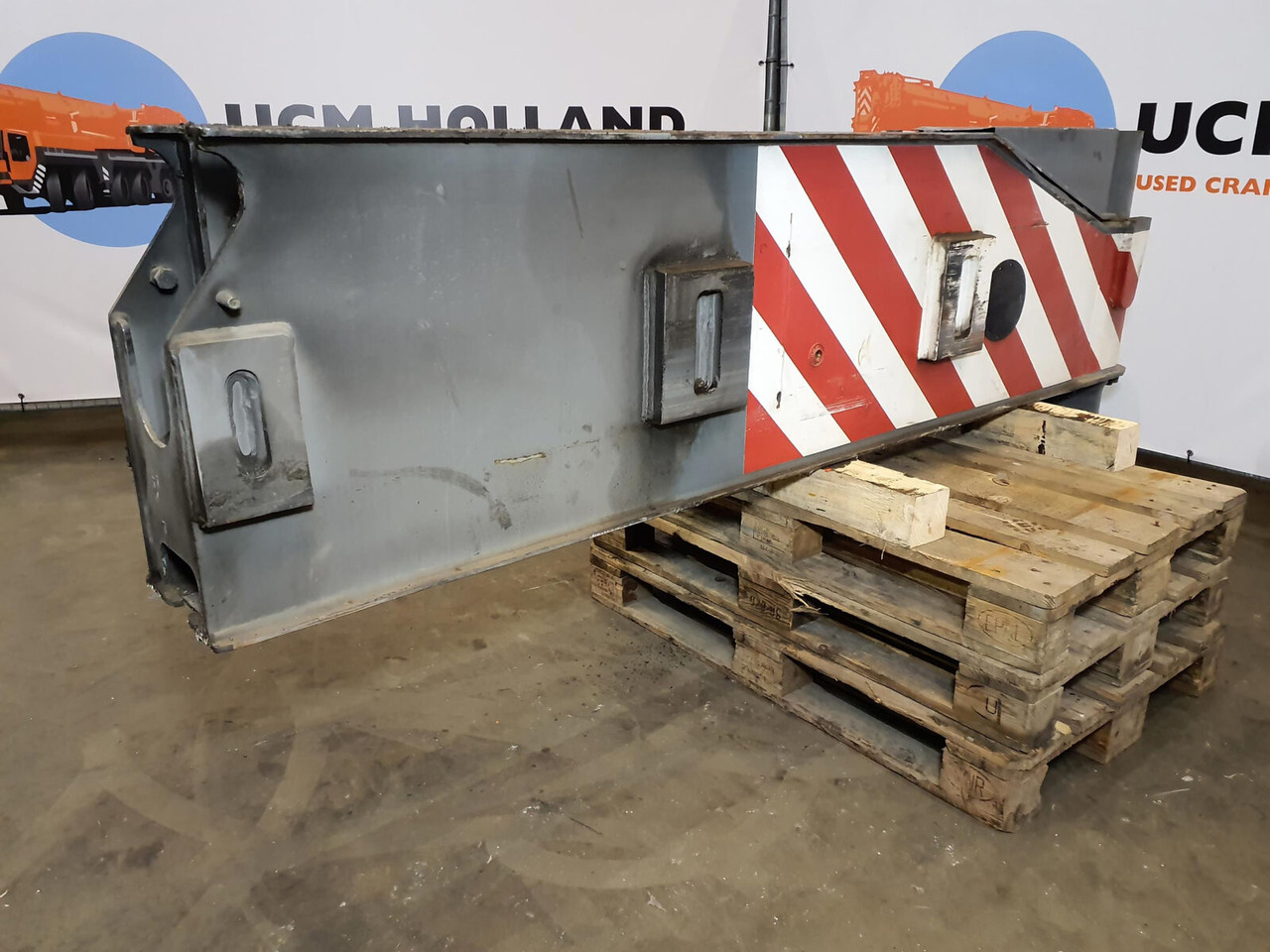 Liebherr LTM 1250-6.1 outriggerbeam front with support cylinder - Suspensión para Grúa: foto 4 Liebherr LTM 1250-6.1 outriggerbeam front with support cylinder - Suspensión para Grúa: foto 4