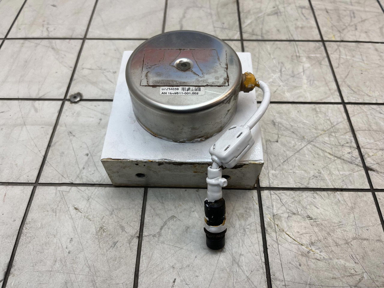 Liebherr LTM 1400-7.1 angle transmitter - Sistema eléctrico para Grúa: foto 1 Liebherr LTM 1400-7.1 angle transmitter - Sistema eléctrico para Grúa: foto 1