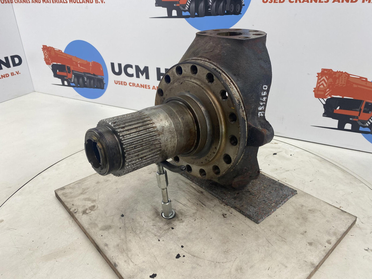 PPM 280 ATT Steering knuckle 16 holes axle 1 - Mangueta para Grúa: foto 1 PPM 280 ATT Steering knuckle 16 holes axle 1 - Mangueta para Grúa: foto 1