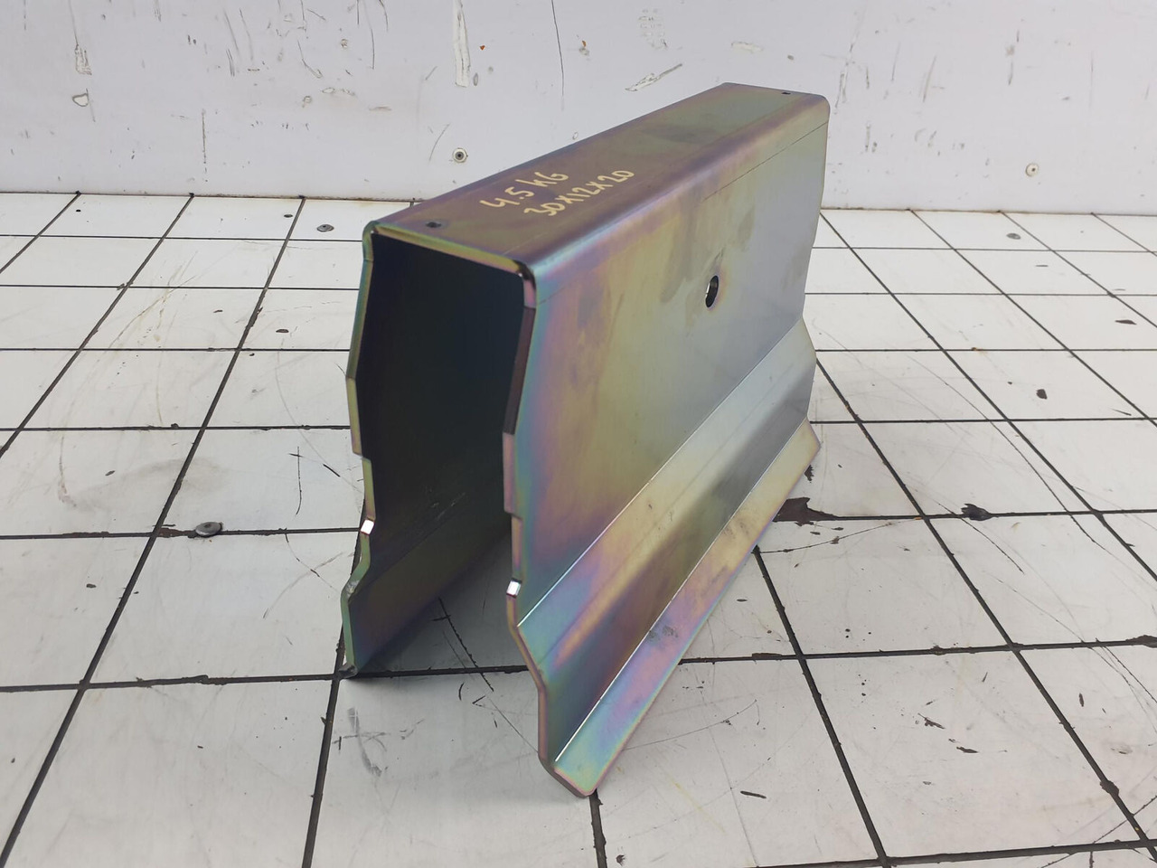 Liebherr LTM 1750-9.1 plate 4X300X465 - Piezas de recambio para Grúa: foto 2 Liebherr LTM 1750-9.1 plate 4X300X465 - Piezas de recambio para Grúa: foto 2