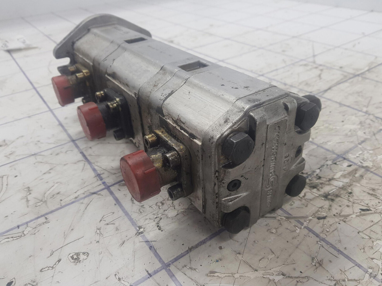 Sauer Sundstrand 3 way gear pump - Bomba hidráulica para Autogrúa: foto 3 Sauer Sundstrand 3 way gear pump - Bomba hidráulica para Autogrúa: foto 3