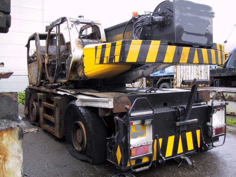 Terex 400 ATT for parts - Autogrúa: foto 1 Terex 400 ATT for parts - Autogrúa: foto 1