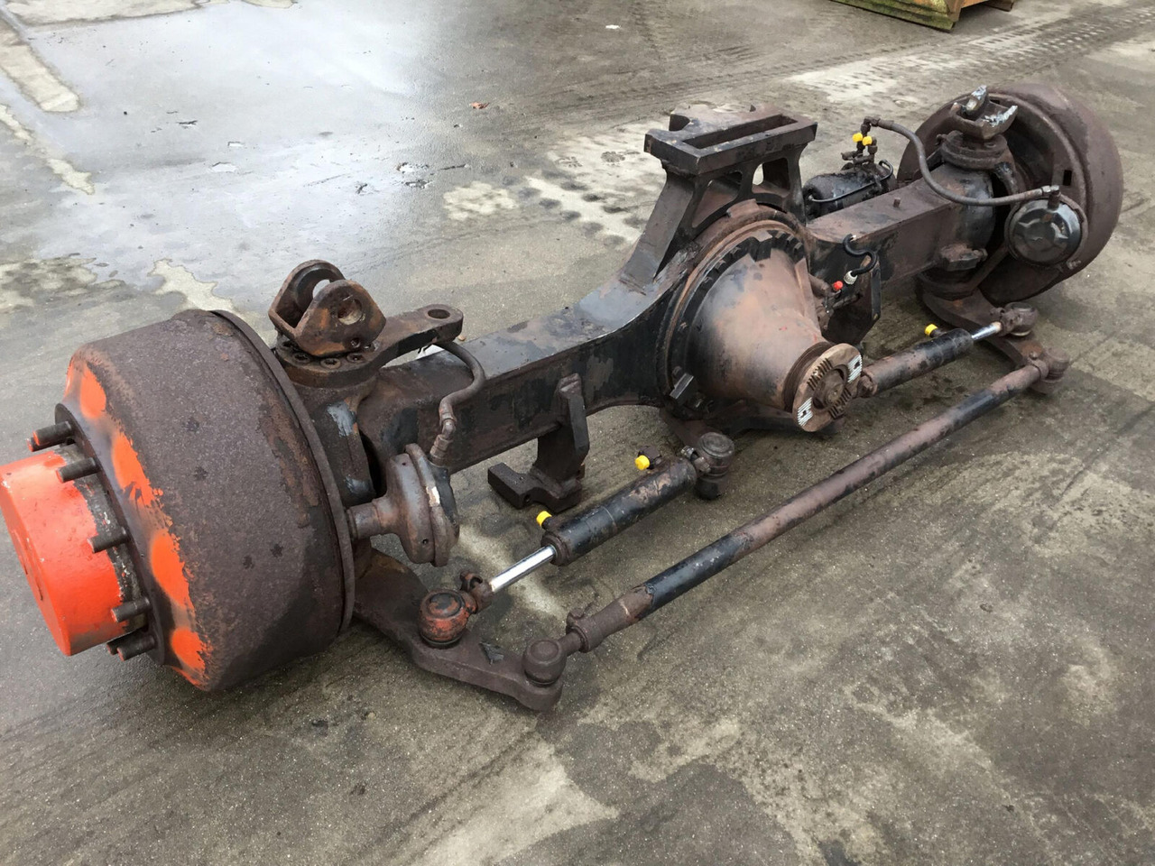 Terex AC 100 axle 2 - Eje y piezas para Autogrúa: foto 4 Terex AC 100 axle 2 - Eje y piezas para Autogrúa: foto 4