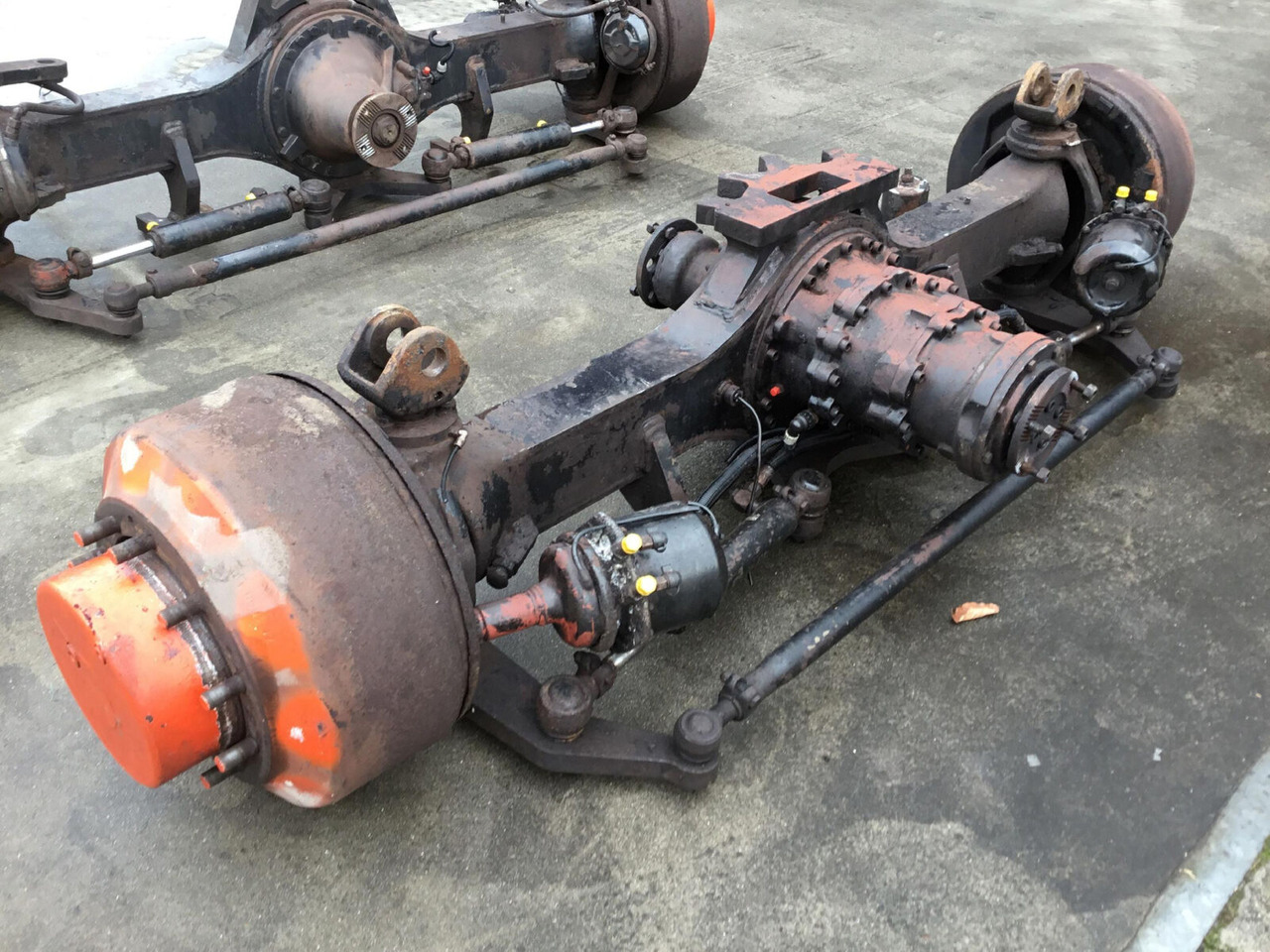 Terex AC 100 axle 4 - Eje y piezas para Autogrúa: foto 4 Terex AC 100 axle 4 - Eje y piezas para Autogrúa: foto 4