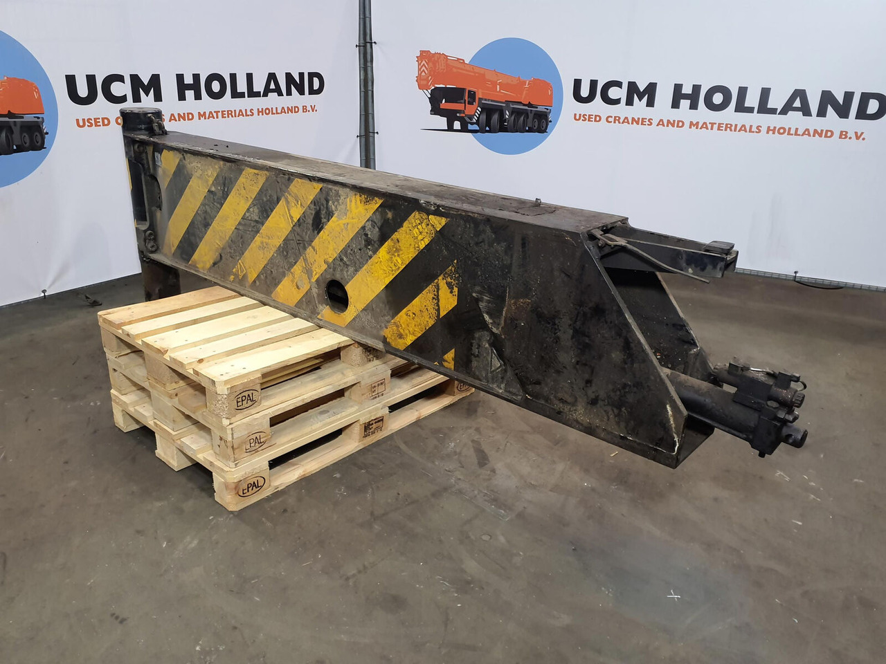 Terex AC 100 outrigger beam complete front - Suspensión para Grúa: foto 3 Terex AC 100 outrigger beam complete front - Suspensión para Grúa: foto 3