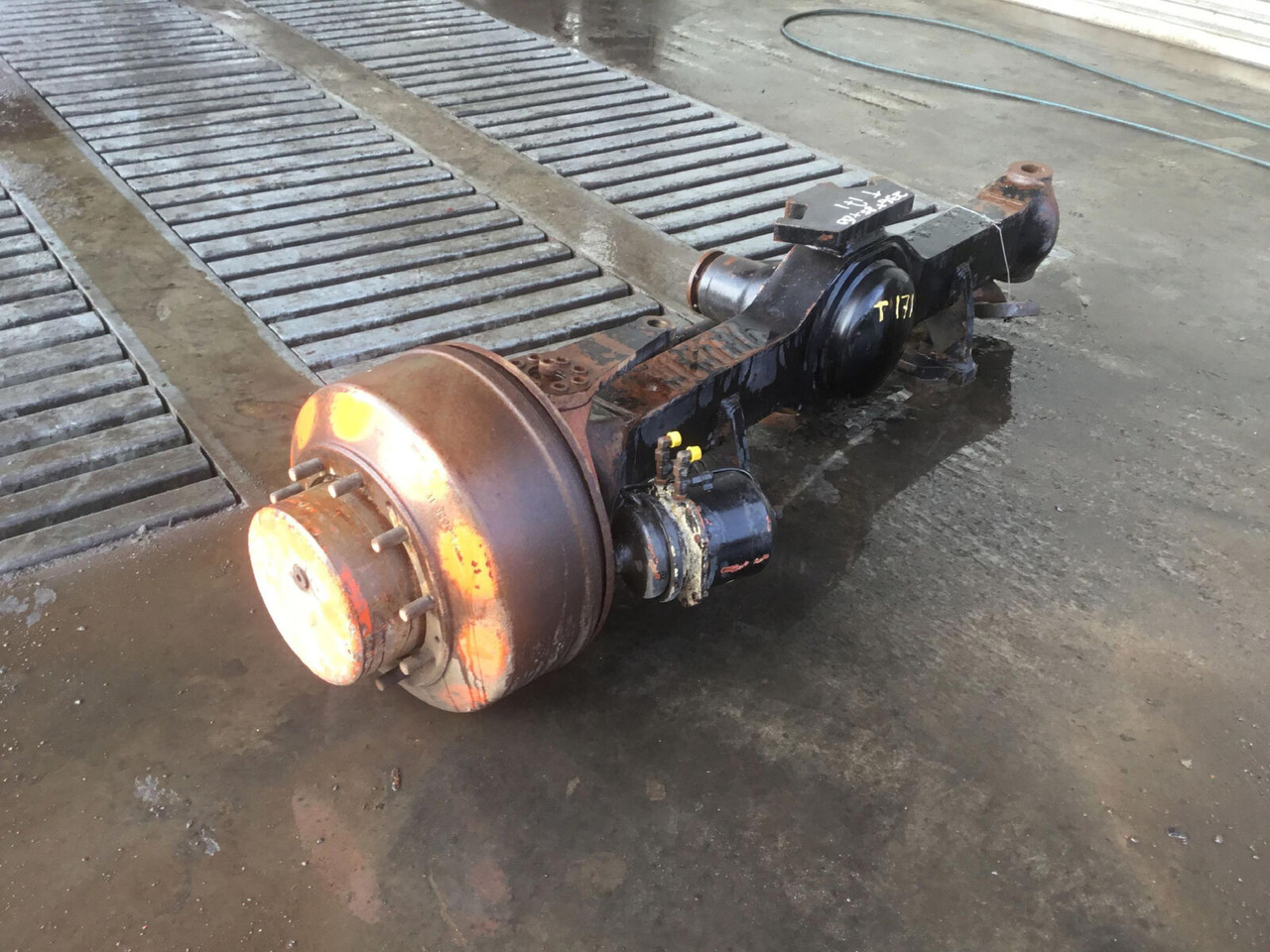 Terex AC 205 axle housing axle 4 - Eje y piezas para Autogrúa: foto 3 Terex AC 205 axle housing axle 4 - Eje y piezas para Autogrúa: foto 3