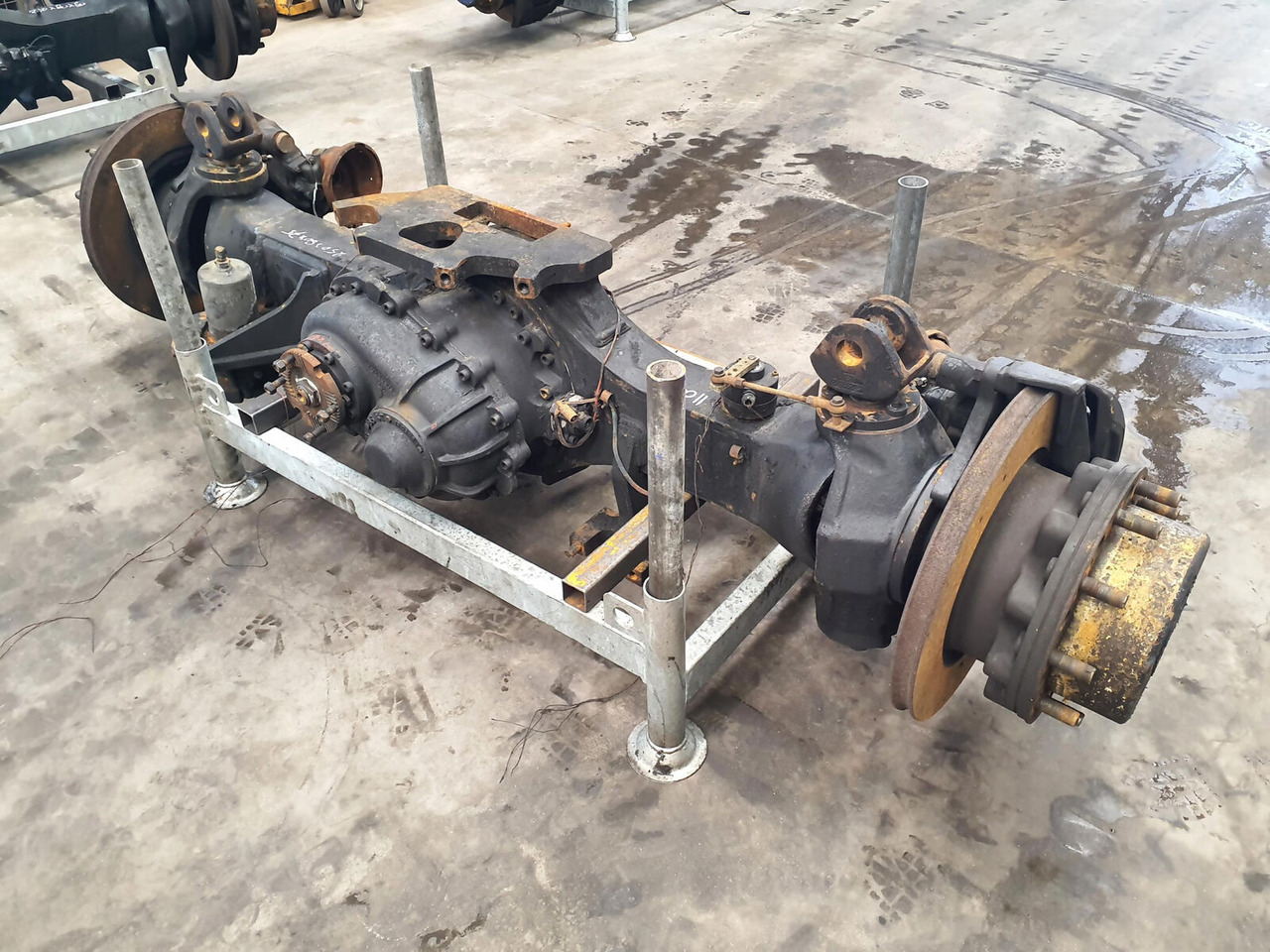 Terex AC 50-1 axle 2 - Eje y piezas para Autogrúa: foto 2 Terex AC 50-1 axle 2 - Eje y piezas para Autogrúa: foto 2