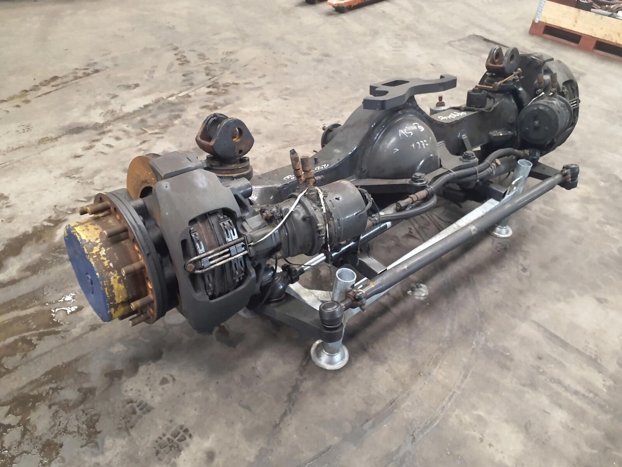 Terex AC 50-1 axle 3 - Eje y piezas para Autogrúa: foto 3 Terex AC 50-1 axle 3 - Eje y piezas para Autogrúa: foto 3