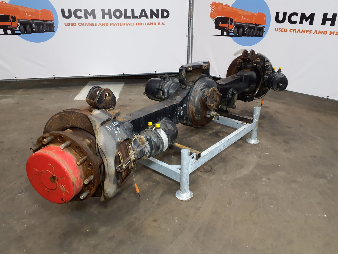 Terex AC 700 Axle 8 - Eje y piezas para Autogrúa: foto 2 Terex AC 700 Axle 8 - Eje y piezas para Autogrúa: foto 2