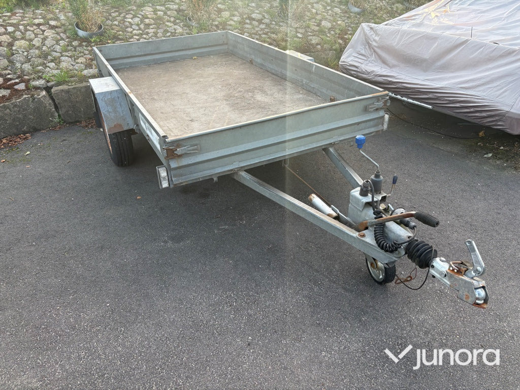 CO-SLÄPET 750 JUBI SH - Remolque plataforma/ Caja abierta: foto 4 CO-SLÄPET 750 JUBI SH - Remolque plataforma/ Caja abierta: foto 4