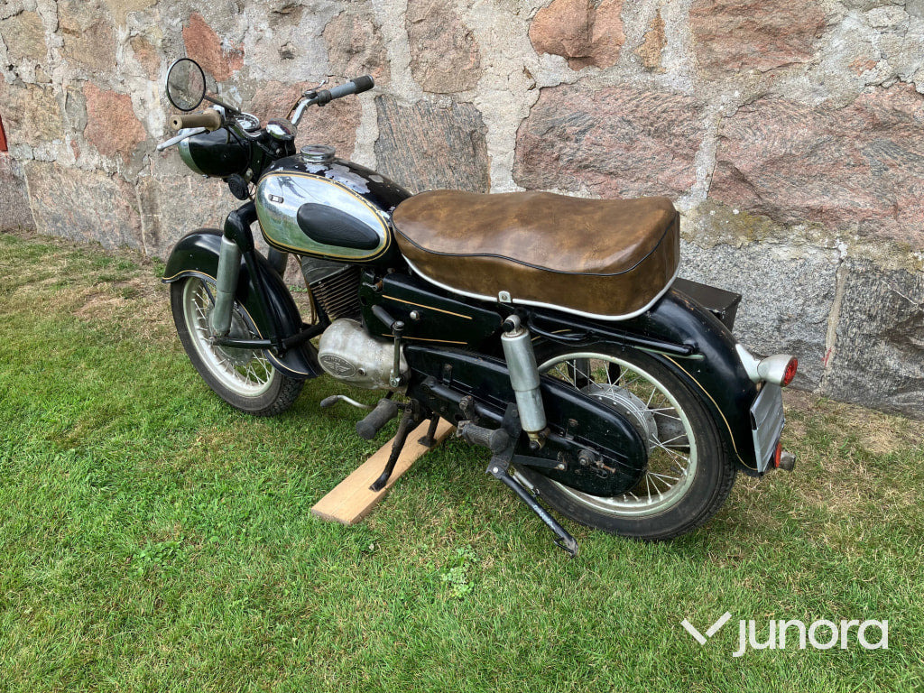 Moped och Motorcyklar - Motocicleta: foto 5 Moped och Motorcyklar - Motocicleta: foto 5