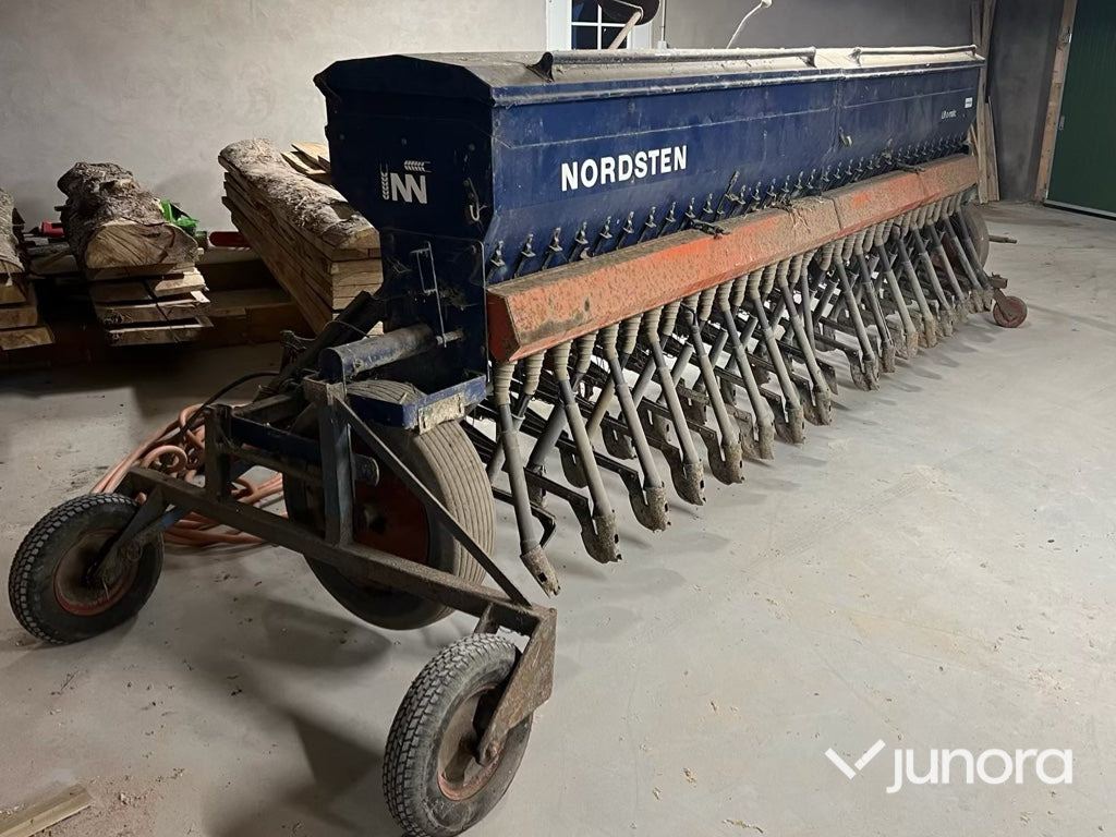 Såmaskin - Lift-o-Matic CLB 400 - Sembradora: foto 2 Såmaskin - Lift-o-Matic CLB 400 - Sembradora: foto 2