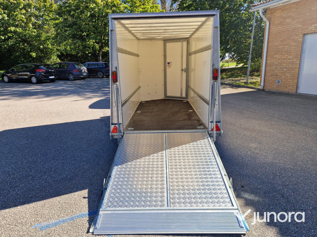 Skåpsläp Ifor Williams (Oanvänd) - Remolque caja cerrada: foto 3 Skåpsläp Ifor Williams (Oanvänd) - Remolque caja cerrada: foto 3