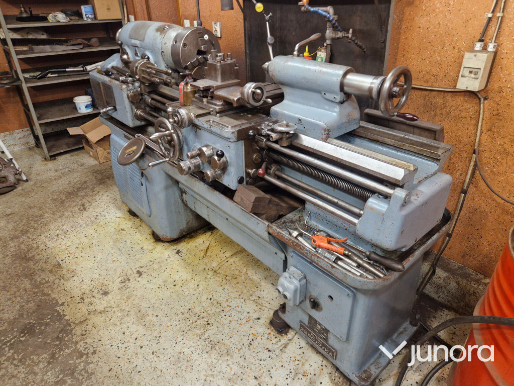 Svarv – TOS SV13R, medföljande tillbehör - Torno de metal: foto 1 Svarv – TOS SV13R, medföljande tillbehör - Torno de metal: foto 1