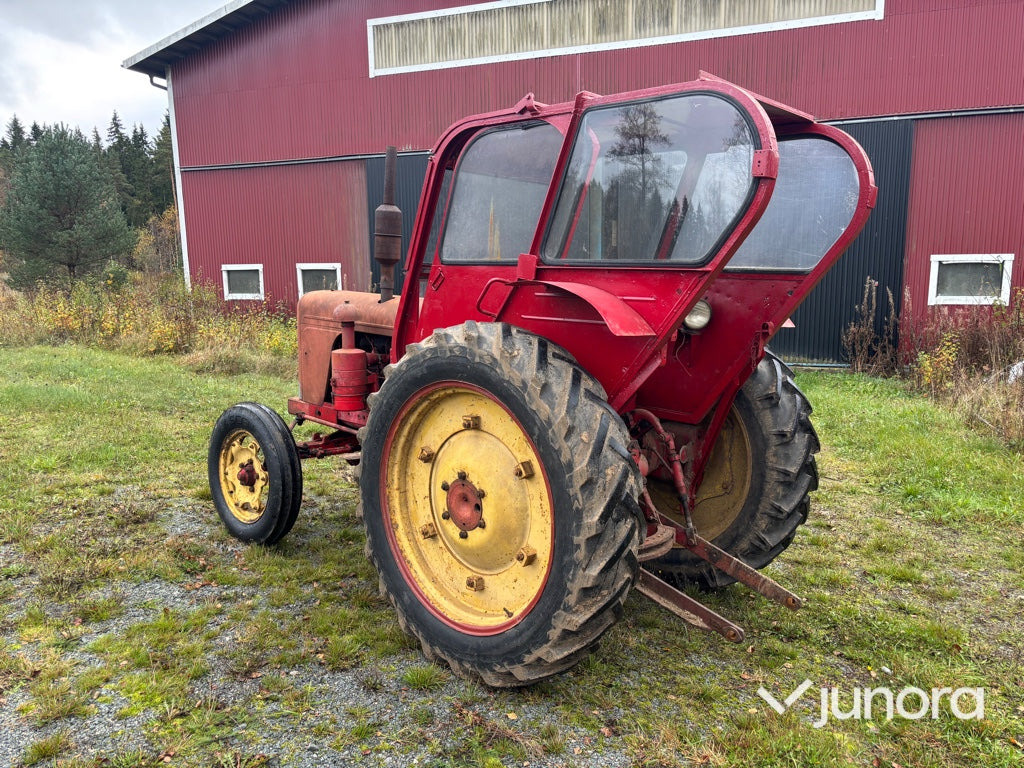 Traktor - David Brown DB40 D - Tractor: foto 3 Traktor - David Brown DB40 D - Tractor: foto 3
