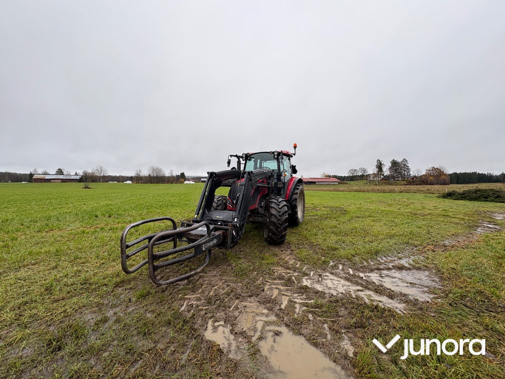 Traktor - Valtra A115 - Tractor: foto 2 Traktor - Valtra A115 - Tractor: foto 2