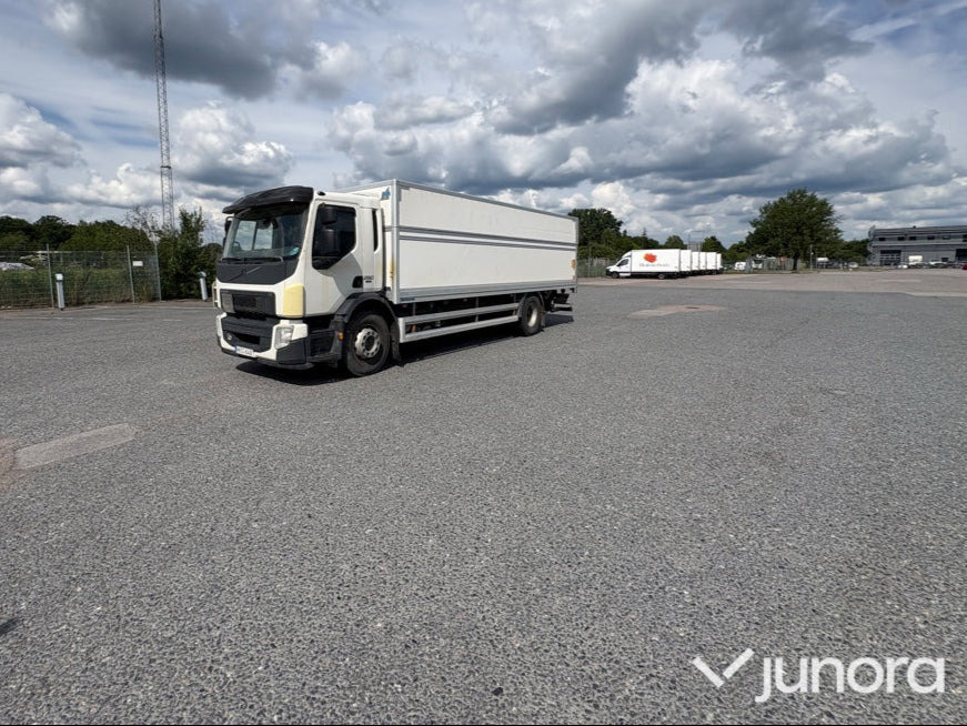 Volvo Fe 280 med höj o sänkbart skåp - Camión caja cerrada: foto 3 Volvo Fe 280 med höj o sänkbart skåp - Camión caja cerrada: foto 3