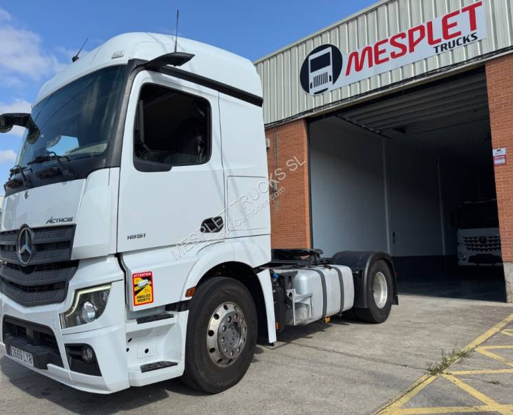 Mercedes Actros 1851 LS - Cabeza tractora: foto 1 Mercedes Actros 1851 LS - Cabeza tractora: foto 1