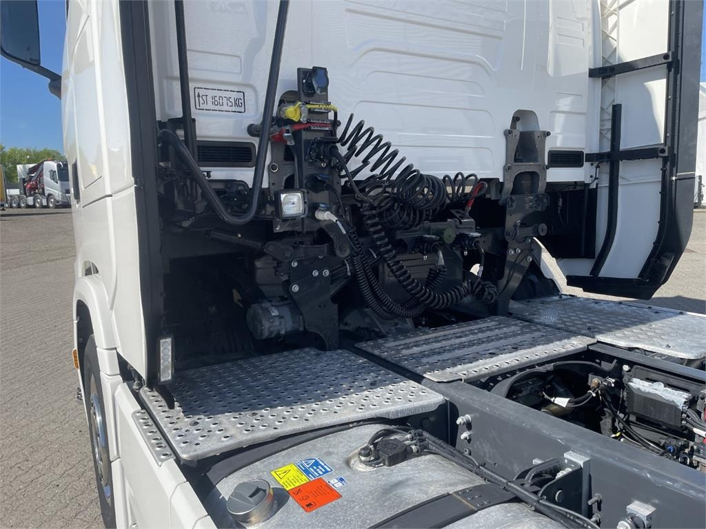 Scania S660 A 6x2 NB 2950 - Cabeza tractora: foto 5 Scania S660 A 6x2 NB 2950 - Cabeza tractora: foto 5