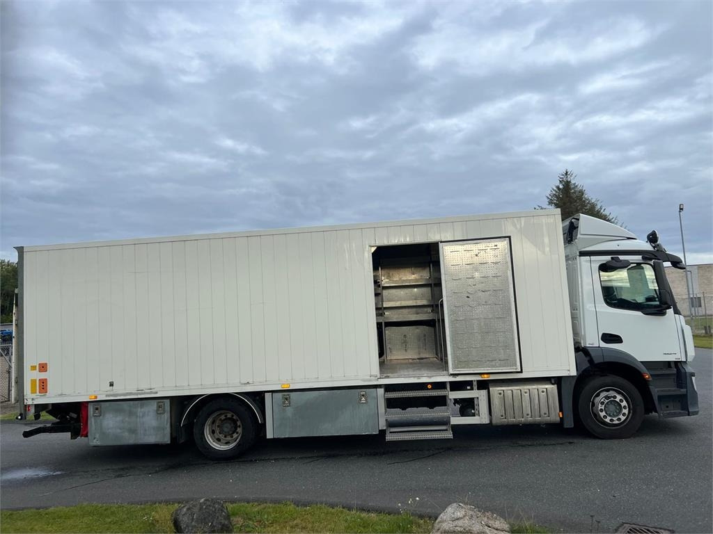 Camión caja cerrada Mercedes-Benz Antos 1824 LnR: foto 11