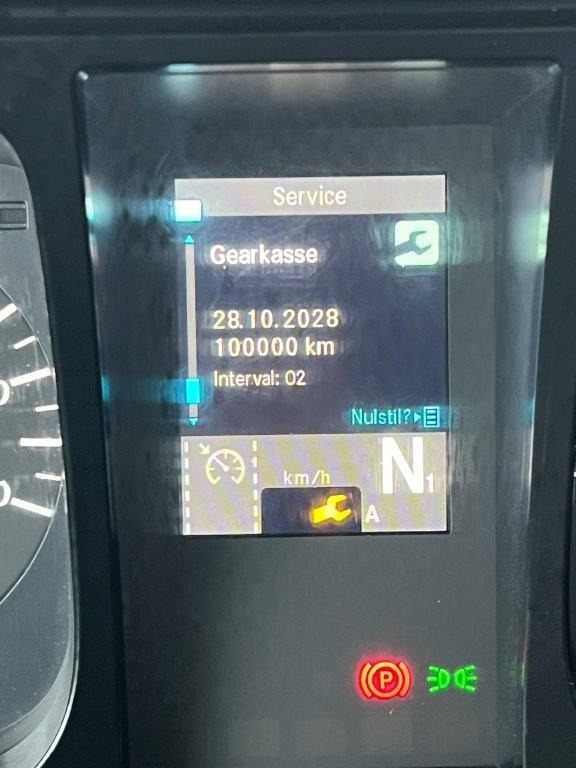Camión caja cerrada Mercedes-Benz Antos 1824 LnR: foto 22