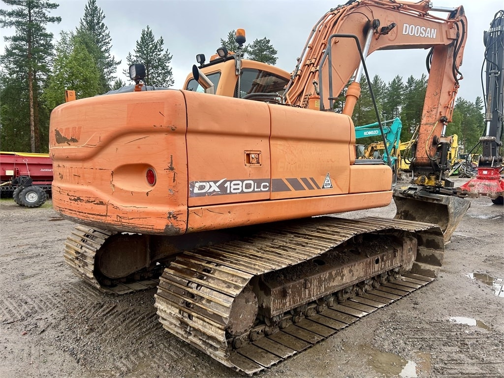 Doosan DX180LC PYÖRITTÄJÄLLÄ - Excavadora de cadenas: foto 4 Doosan DX180LC PYÖRITTÄJÄLLÄ - Excavadora de cadenas: foto 4
