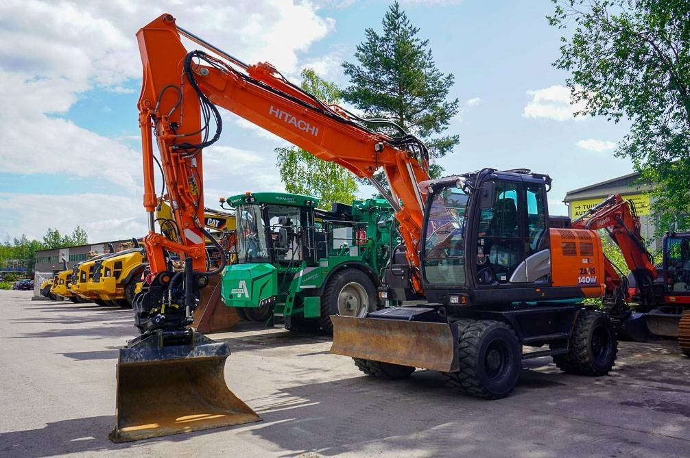 Hitachi ZX 140 W-6 - Excavadora de ruedas: foto 2 Hitachi ZX 140 W-6 - Excavadora de ruedas: foto 2