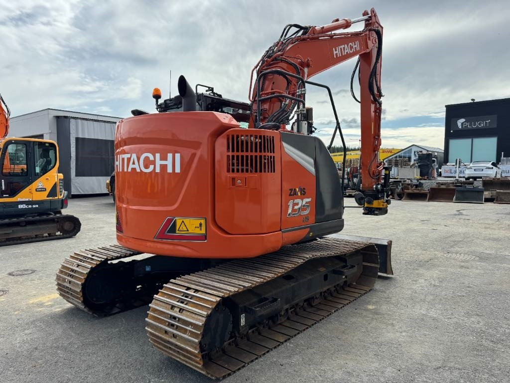 Hitachi ZX135USBL-7 PYÖRITTÄJÄLLÄ - Excavadora de cadenas: foto 5 Hitachi ZX135USBL-7 PYÖRITTÄJÄLLÄ - Excavadora de cadenas: foto 5