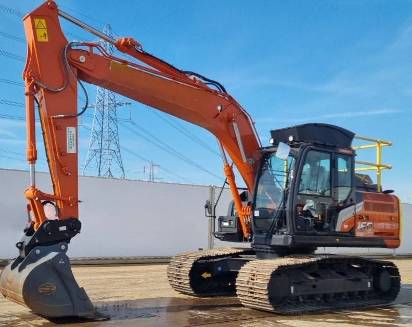 Hitachi ZX160LC-7 KUIN UUSI - Excavadora de cadenas: foto 1 Hitachi ZX160LC-7 KUIN UUSI - Excavadora de cadenas: foto 1
