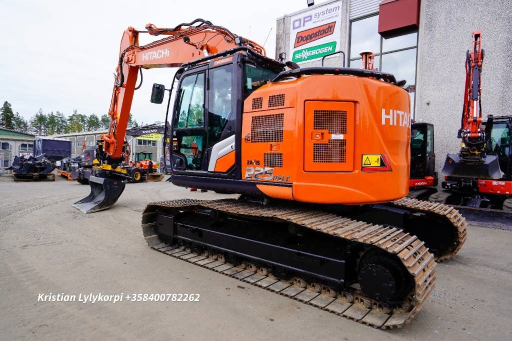 Hitachi ZX225USLC-7 ENGCON JA NOVATRON - Excavadora de cadenas: foto 2 Hitachi ZX225USLC-7 ENGCON JA NOVATRON - Excavadora de cadenas: foto 2