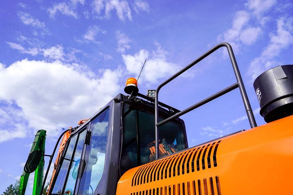 Excavadora de cadenas Hitachi ZX350LC-6 UUSI ALAKERTA: foto 12