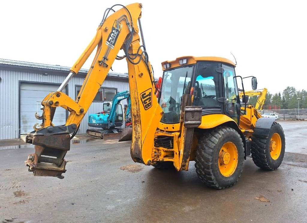 JCB 4CN YHDISTELMÄKONE KALLISTAJALLA - Retroexcavadora: foto 3 JCB 4CN YHDISTELMÄKONE KALLISTAJALLA - Retroexcavadora: foto 3