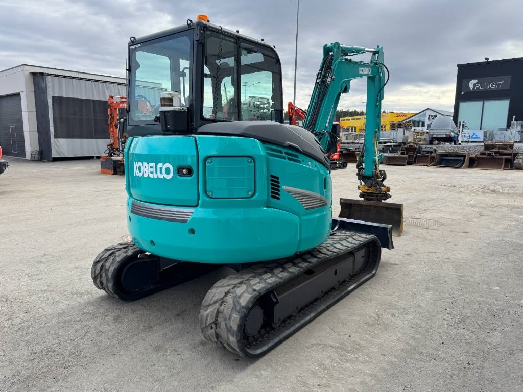 Kobelco SK45SRX-6 Pyörittäjä pihdeillä  - Miniexcavadora: foto 5 Kobelco SK45SRX-6 Pyörittäjä pihdeillä  - Miniexcavadora: foto 5