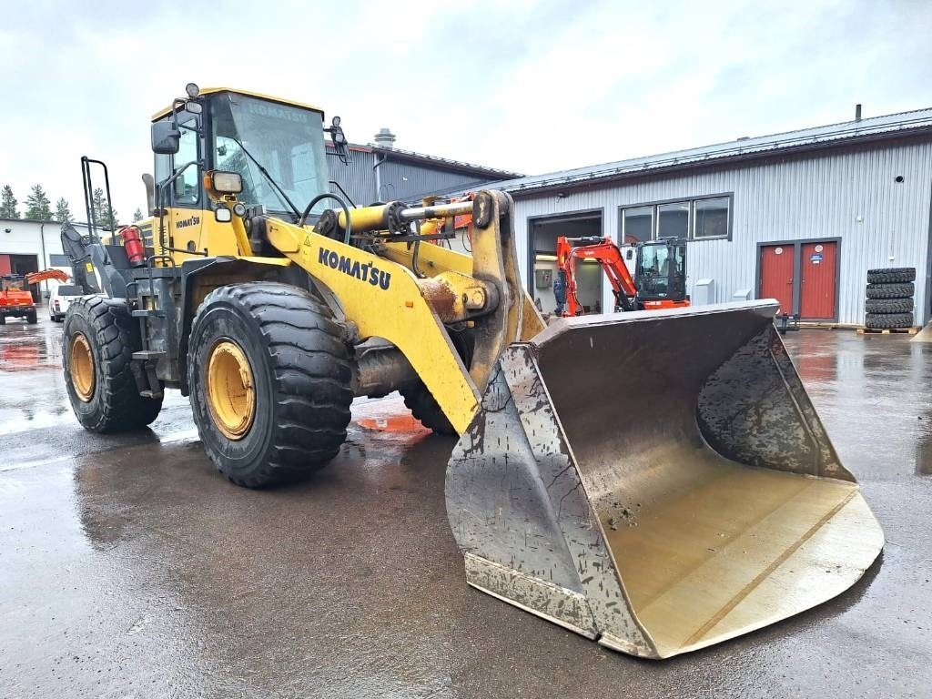 Komatsu MYYTY! SOLD! WA380-5H RASVARI  - Cargadora de ruedas: foto 5 Komatsu MYYTY! SOLD! WA380-5H RASVARI  - Cargadora de ruedas: foto 5