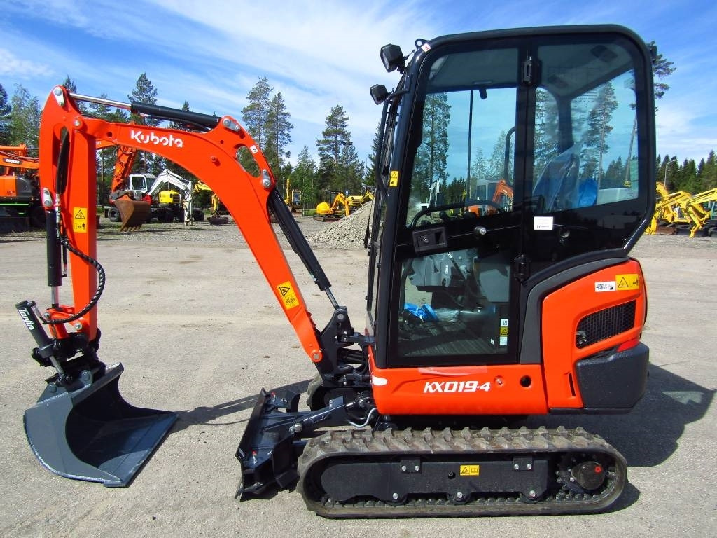 Kubota KX019-4 KALLISTAJALLA UUSI!! - Miniexcavadora: foto 1 Kubota KX019-4 KALLISTAJALLA UUSI!! - Miniexcavadora: foto 1