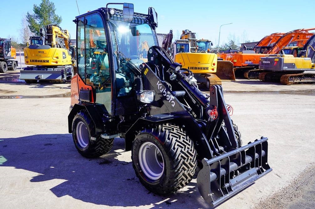 Kubota RT250-2 UUSI KONE! - Cargadora articulada: foto 5 Kubota RT250-2 UUSI KONE! - Cargadora articulada: foto 5