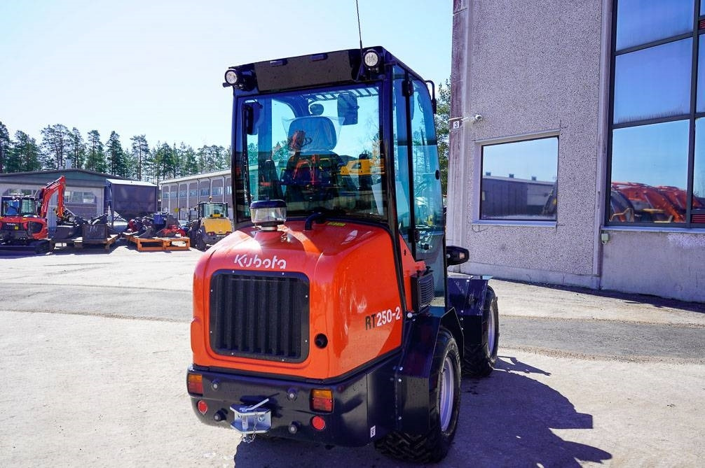 Cargadora articulada Kubota RT250-2 UUSI KONE!: foto 9