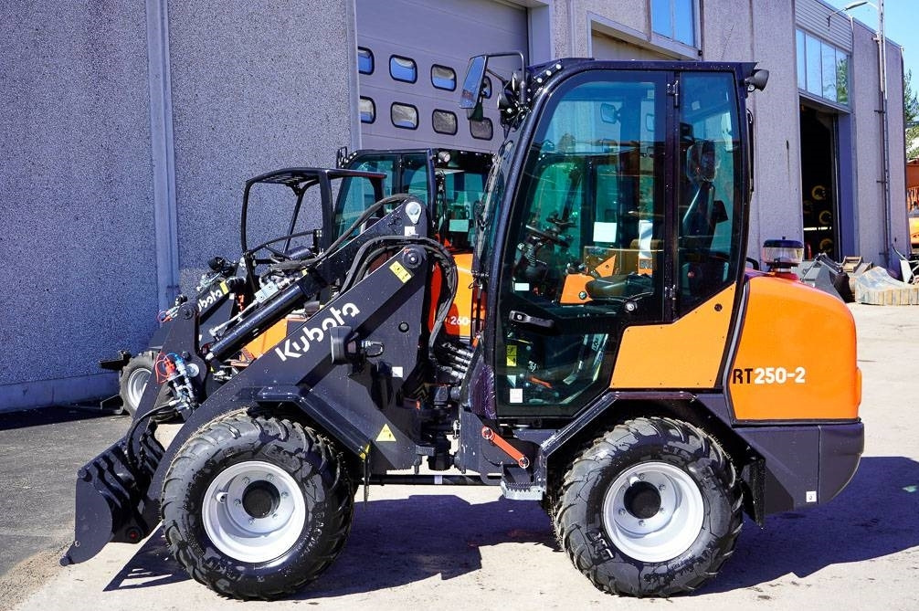 Kubota RT250-2 UUSI KONE! - Cargadora articulada: foto 1 Kubota RT250-2 UUSI KONE! - Cargadora articulada: foto 1