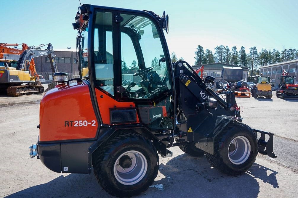 Cargadora articulada Kubota RT250-2 UUSI KONE!: foto 7
