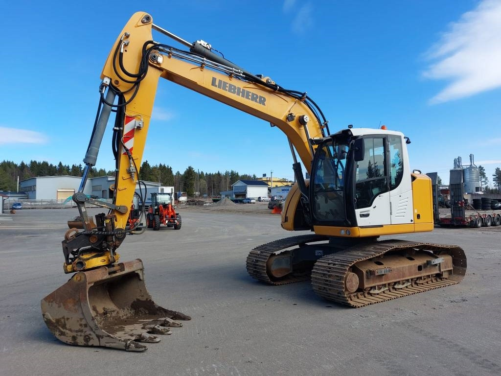 Leasing de Liebherr MYYTY! SOLD! R914 COMPACT  Liebherr MYYTY! SOLD! R914 COMPACT: foto 9