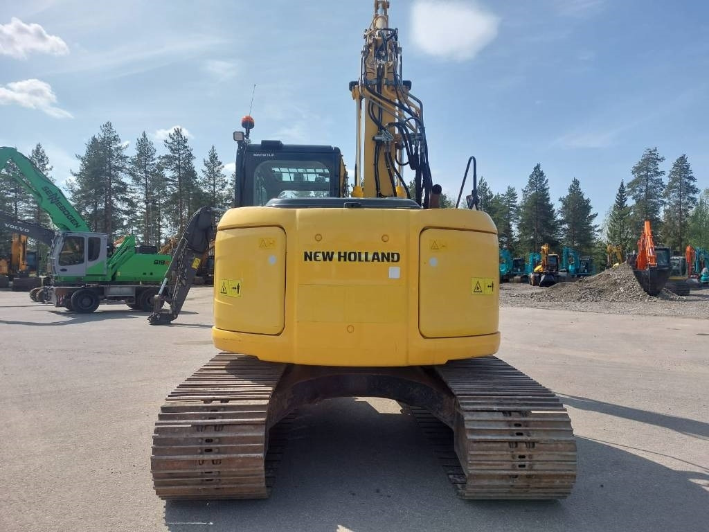 New Holland MYYTY! SOLD! E140CSR MOTO - Excavadora de cadenas: foto 4 New Holland MYYTY! SOLD! E140CSR MOTO - Excavadora de cadenas: foto 4
