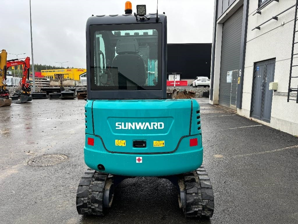 Sunward SWE25F KUIN UUSI - Miniexcavadora: foto 3 Sunward SWE25F KUIN UUSI - Miniexcavadora: foto 3