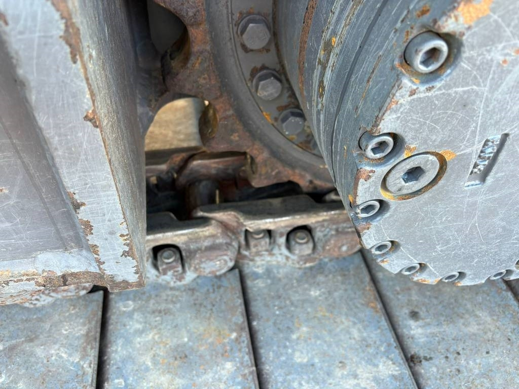 Excavadora de cadenas Volvo EC140ELM: foto 9