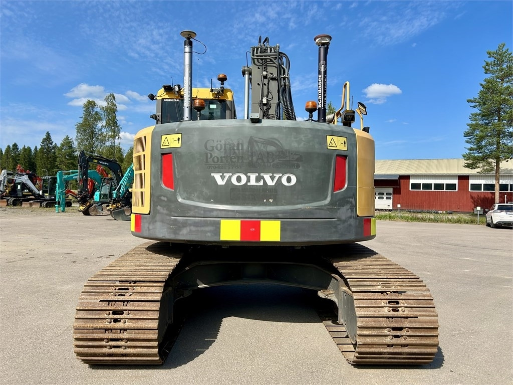Volvo ECR235CL PYÖRITTÄJÄ, 3D-LAITTEET - Excavadora de cadenas: foto 4 Volvo ECR235CL PYÖRITTÄJÄ, 3D-LAITTEET - Excavadora de cadenas: foto 4
