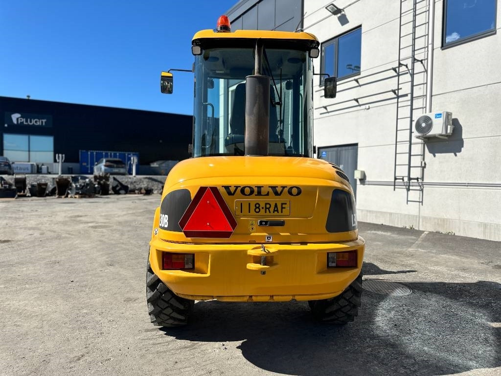 Volvo L 30 B - Cargadora de ruedas: foto 3 Volvo L 30 B - Cargadora de ruedas: foto 3