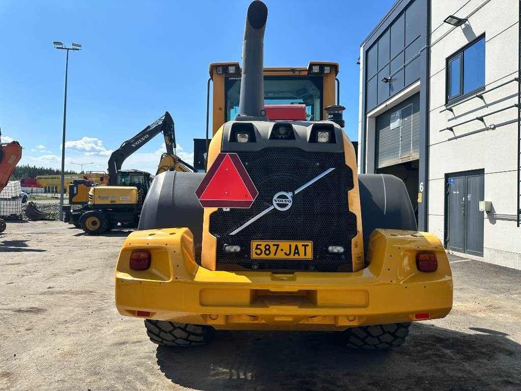 Volvo L70G vipuohjaus, 3' ja 4' hydr  - Cargadora de ruedas: foto 3 Volvo L70G vipuohjaus, 3' ja 4' hydr  - Cargadora de ruedas: foto 3